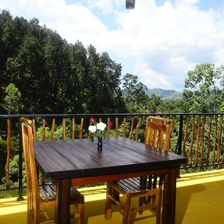 High Grade Ella Acomodação com café da manhã Exterior foto
